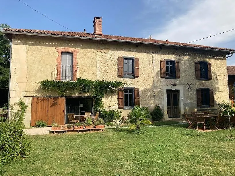 Chambres D'Hotes A La Ferme De Coumodous Montmaurin